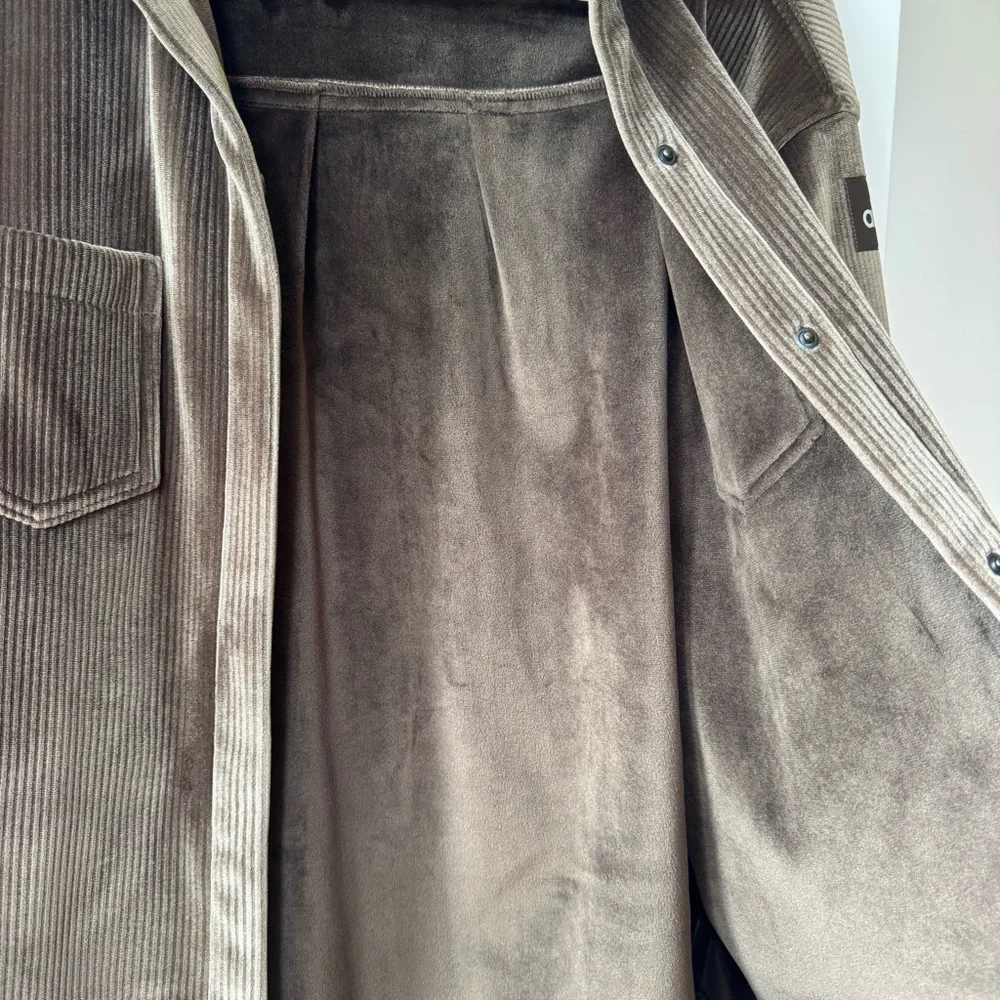 Alo Yoga Ribbed Velour Mountain Side Jacket Machiatto Brown - Picture 8 of 15